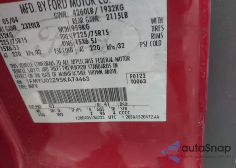 2005 Ford Escape Xls z USA, uszkodzony, nr VIN 1FMYU02Z95KA74463